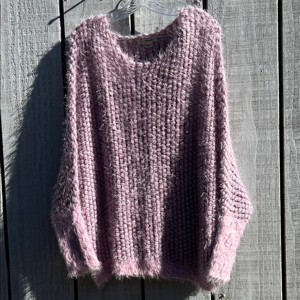 Pink Women's pullover Sweater M/L chest 25” inches -length 26” laying flat